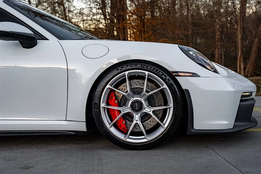 2022 Porsche 992 GT3 - Image 19 of 31