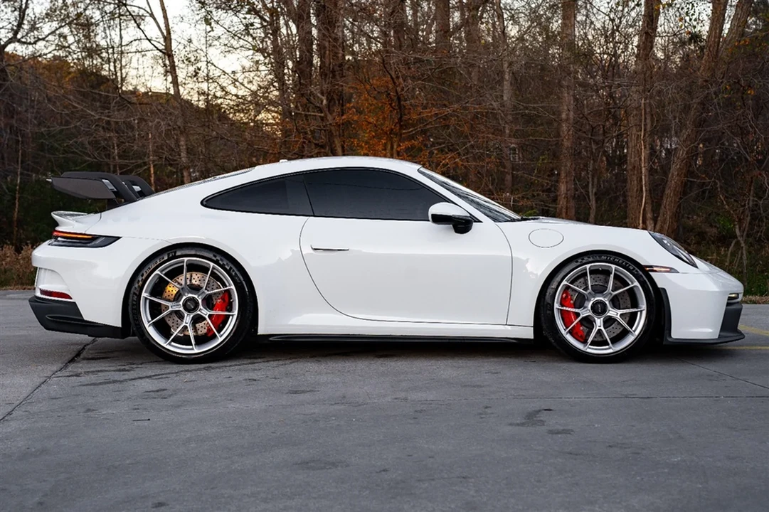 2022 Porsche 992 GT3 - Image 5 of 31