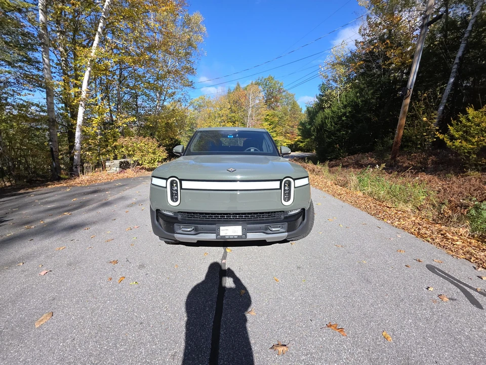 2022 Rivian R1T - Image 18 of 31