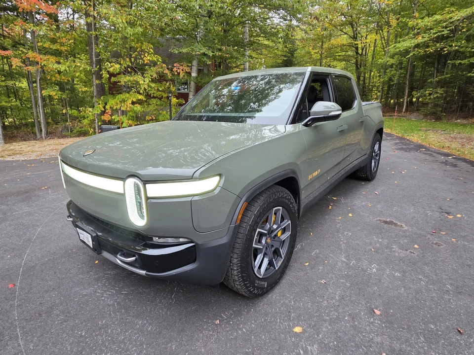 2022 Rivian R1T - Image 19 of 31