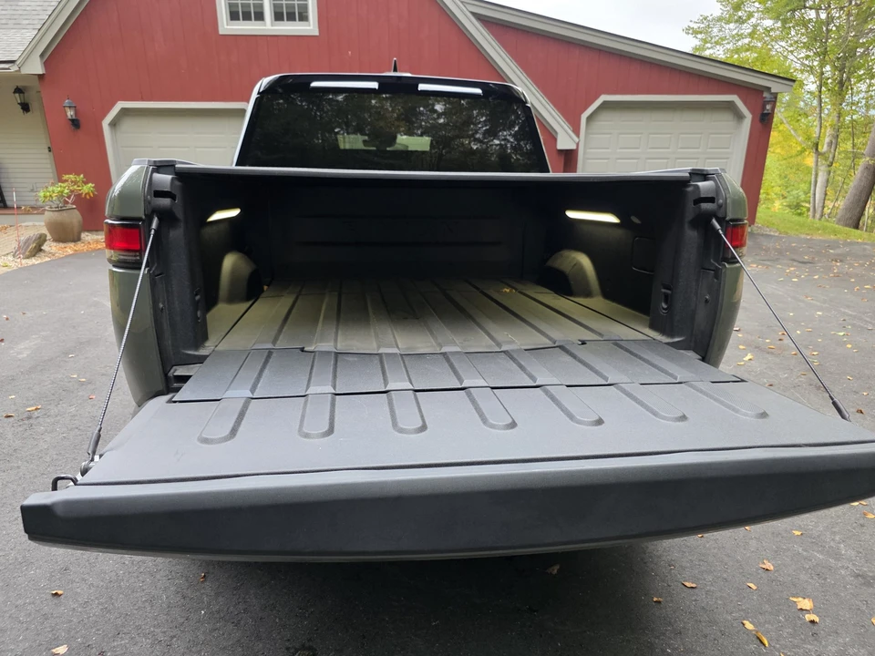2022 Rivian R1T - Image 29 of 31