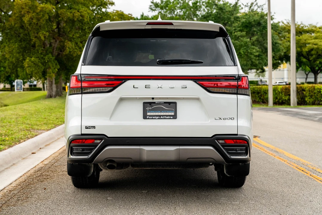 2023 Lexus LX 4th Gen - Image 7 of 31