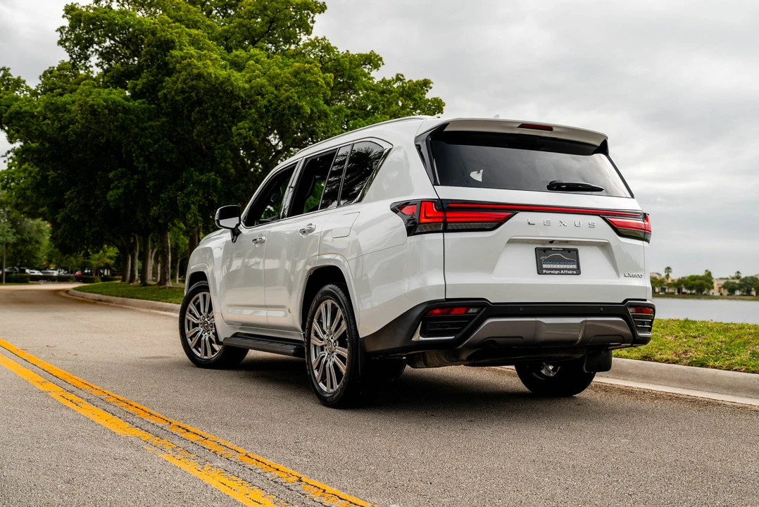 2023 Lexus LX 4th Gen - Image 6 of 31