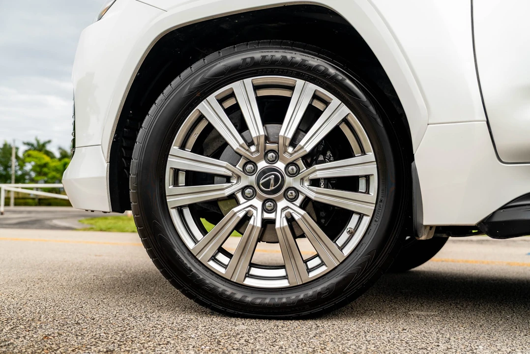 2023 Lexus LX 4th Gen - Image 31 of 31