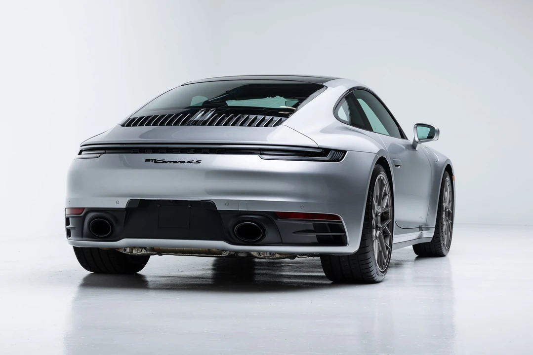 2023 Porsche 992 Carrera 4S - Image 14 of 31