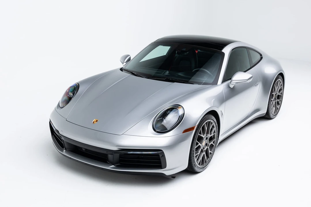 2023 Porsche 992 Carrera 4S - Image 2 of 31