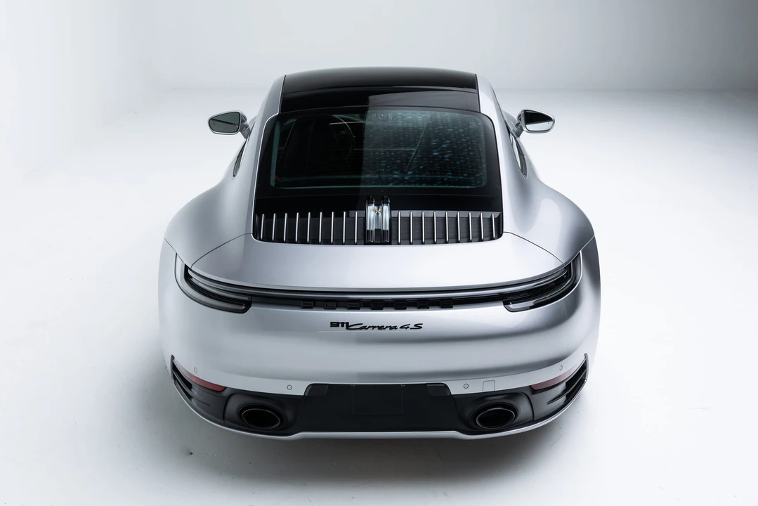 2023 Porsche 992 Carrera 4S - Image 13 of 31