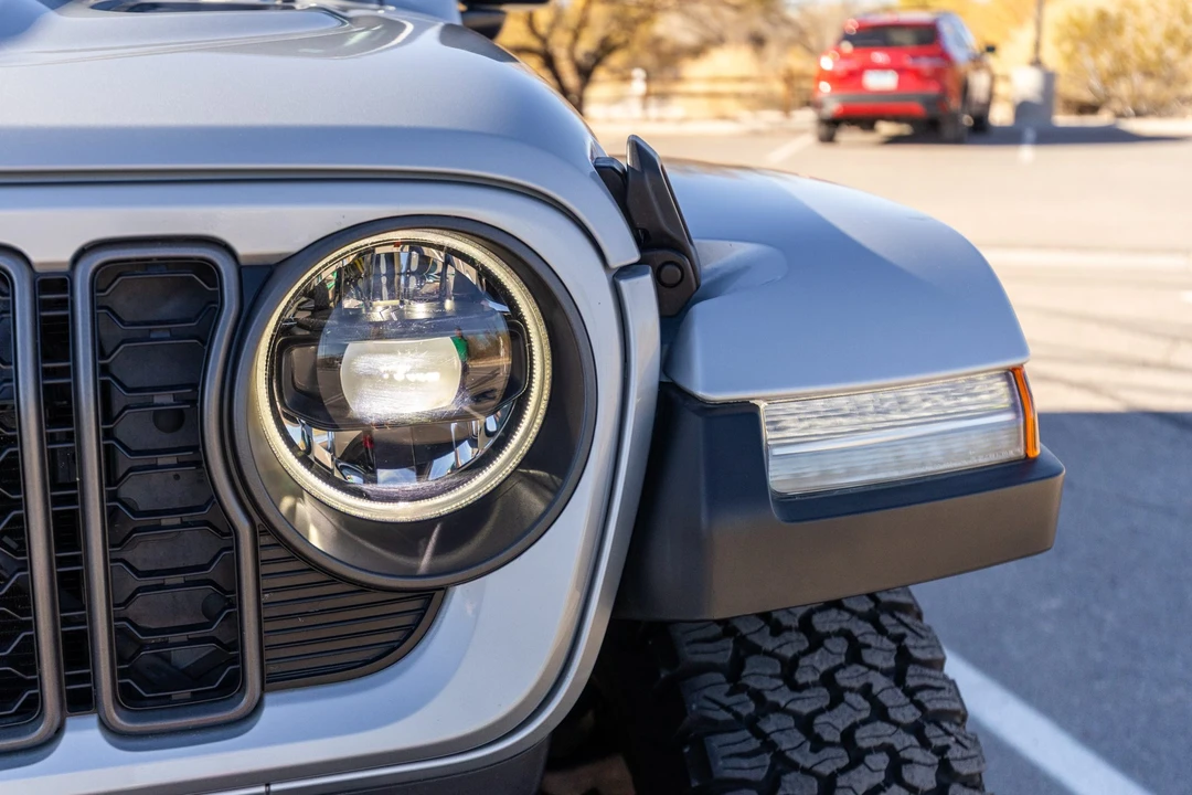 2024 Jeep JL Wrangler - Image 14 of 31