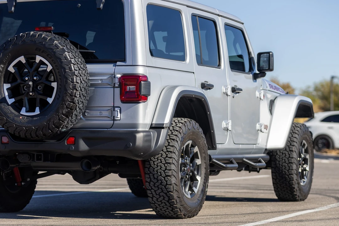 2024 Jeep JL Wrangler - Image 23 of 31