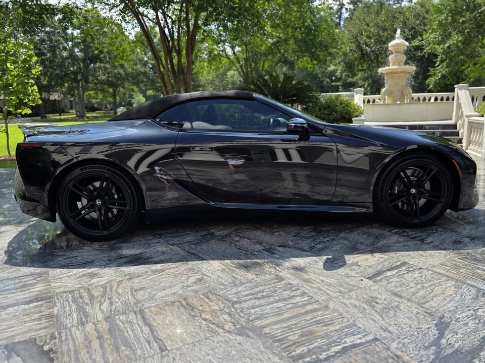 2024 Lexus LC - Image 7 of 31