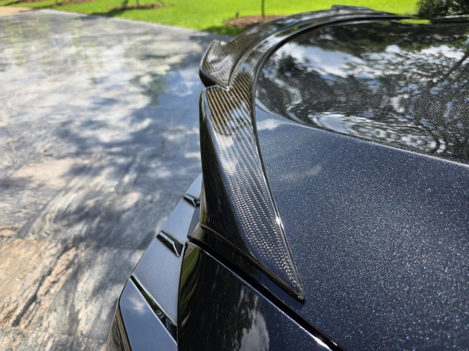 2024 Lexus LC - Image 16 of 31