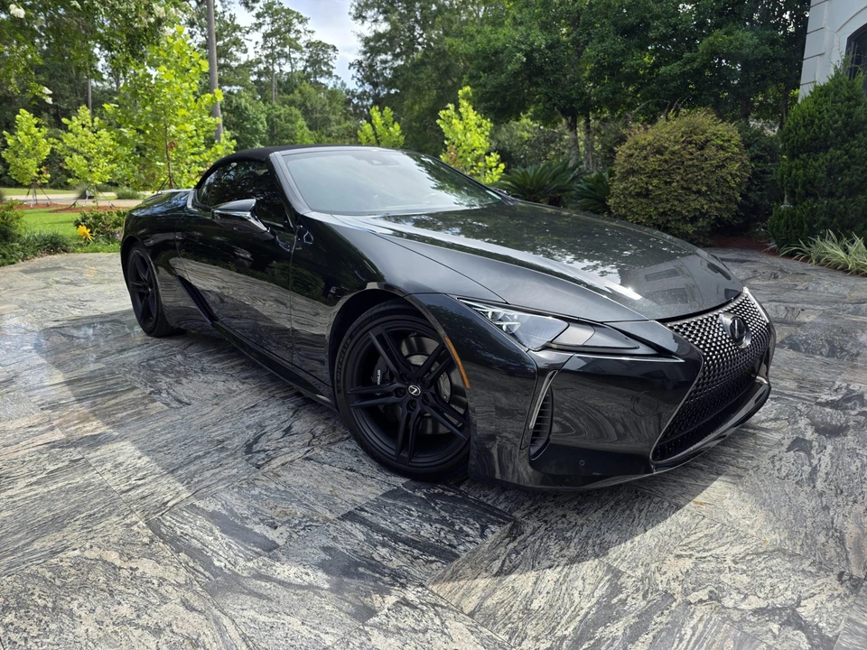 2024 Lexus LC - Image 8 of 31
