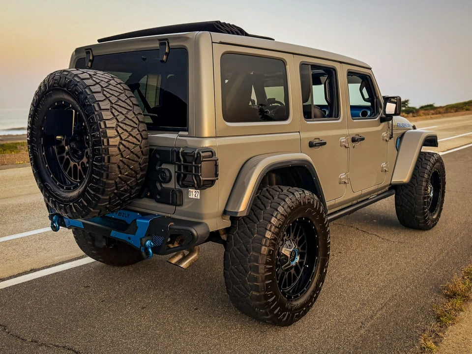 2021 Jeep - Image 24 of 31