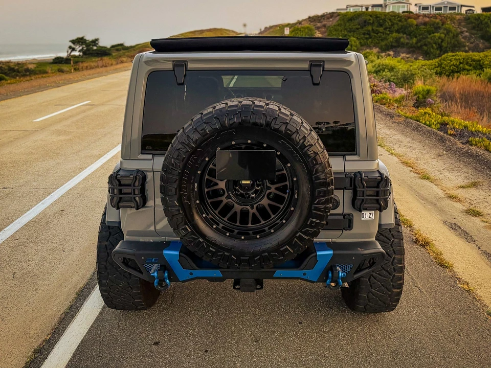 2021 Jeep - Image 17 of 31