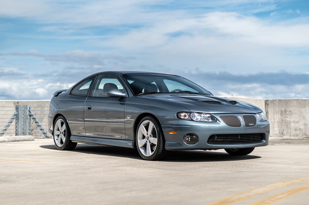 2005 Pontiac GTO 4th Gen - Image 17 of 31