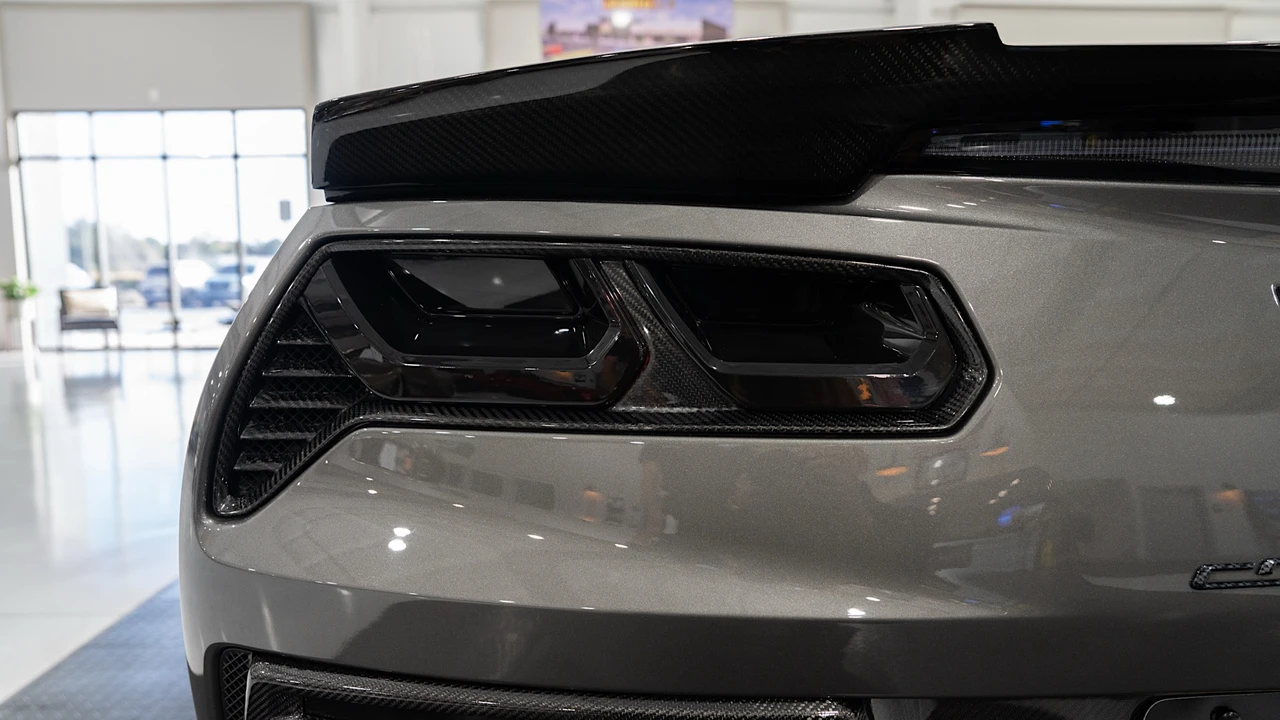 2015 Chevrolet Corvette C7 - Image 27 of 31