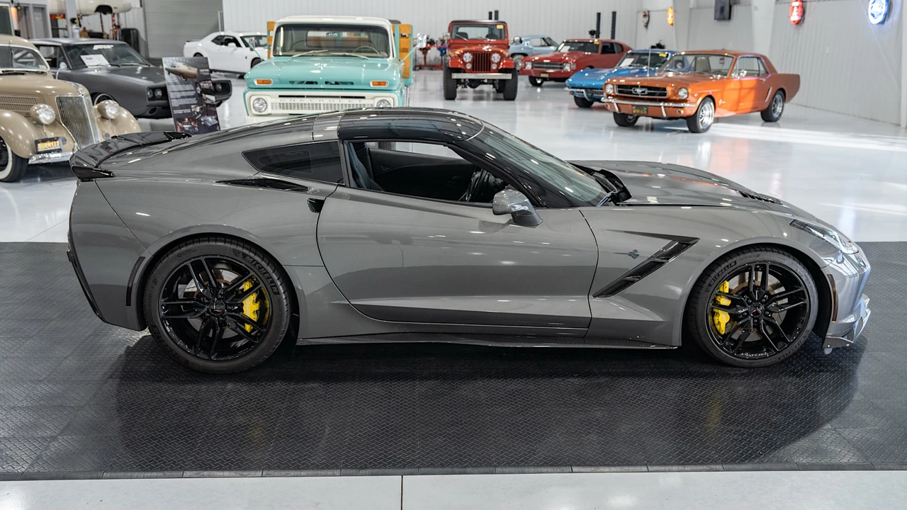 2015 Chevrolet Corvette C7 - Image 15 of 31