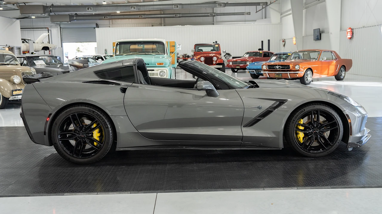 2015 Chevrolet Corvette C7 - Image 4 of 31