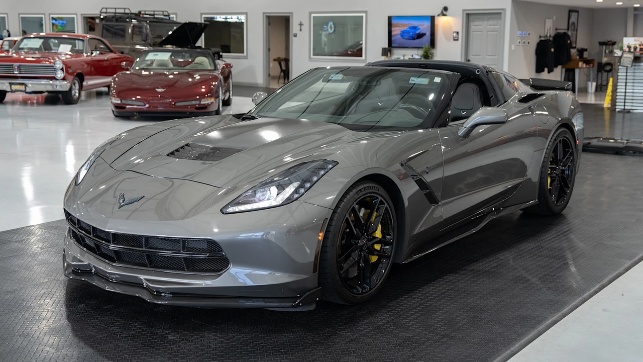 2015 Chevrolet Corvette C7 - Image 2 of 31
