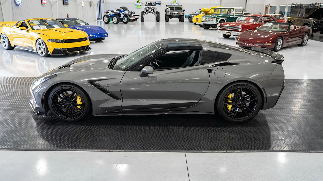 2015 Chevrolet Corvette C7 - Image 16 of 31