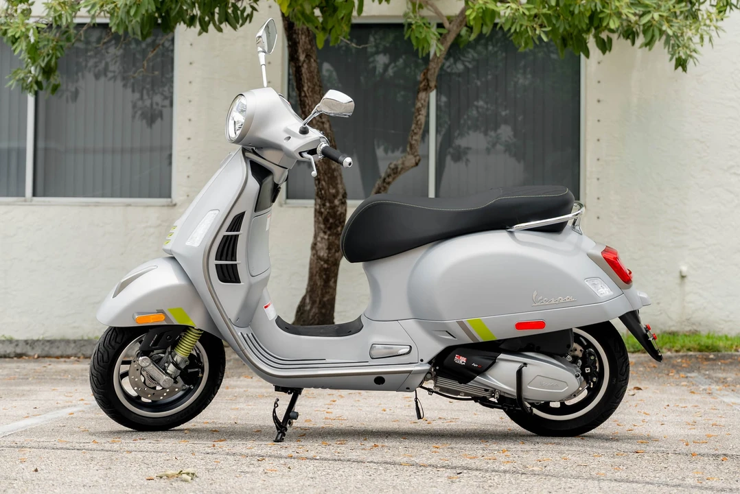 2023 Vespa Super & Primavera & P - Image 3 of 31