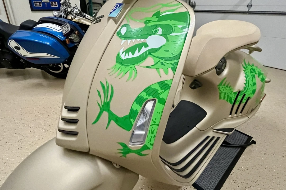 2024 Vespa Sei & PX & ET & LX & GT - Image 2 of 8