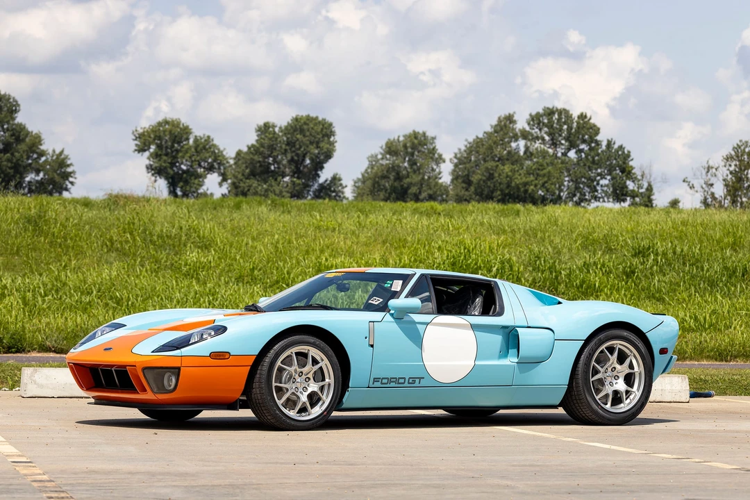 2006 Ford GT 1st Gen - Image 2 of 31