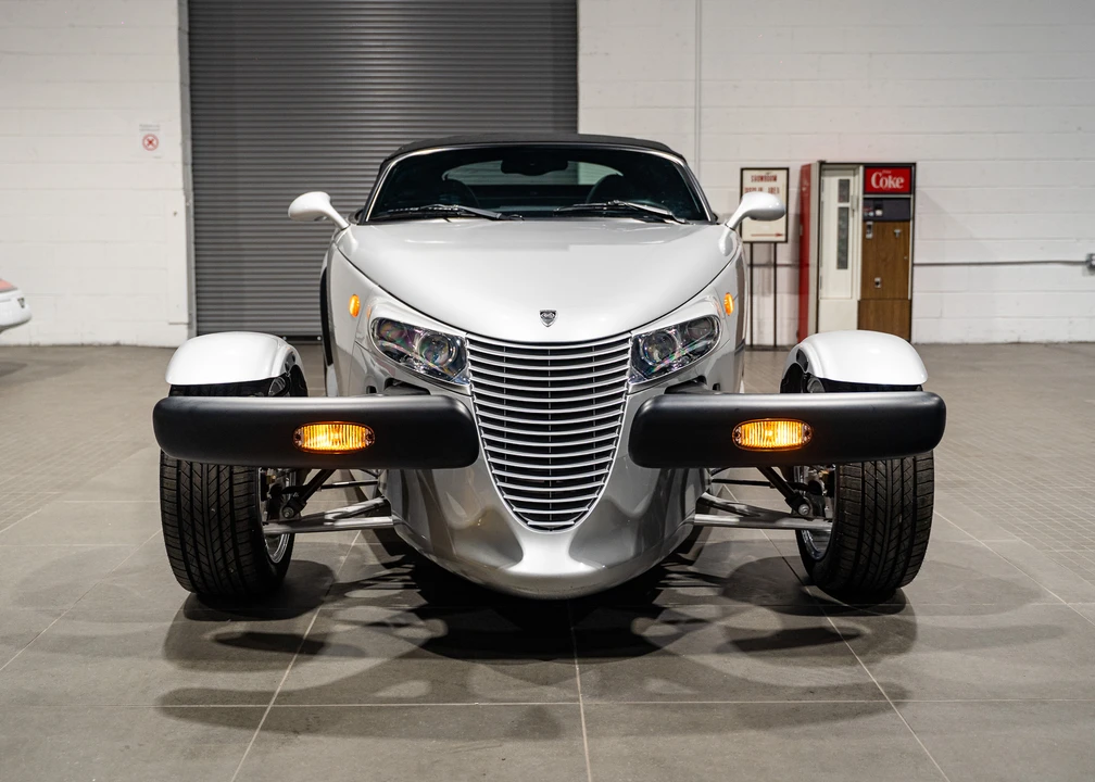 2002 Plymouth Prowler - Image 29 of 31