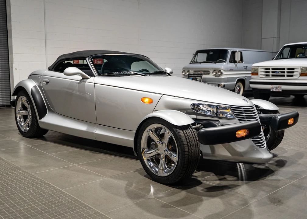 2002 Plymouth Prowler - Image 30 of 31
