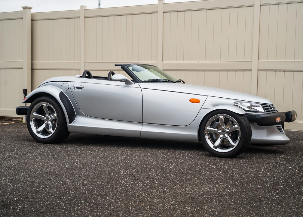 2002 Plymouth Prowler - Image 11 of 31