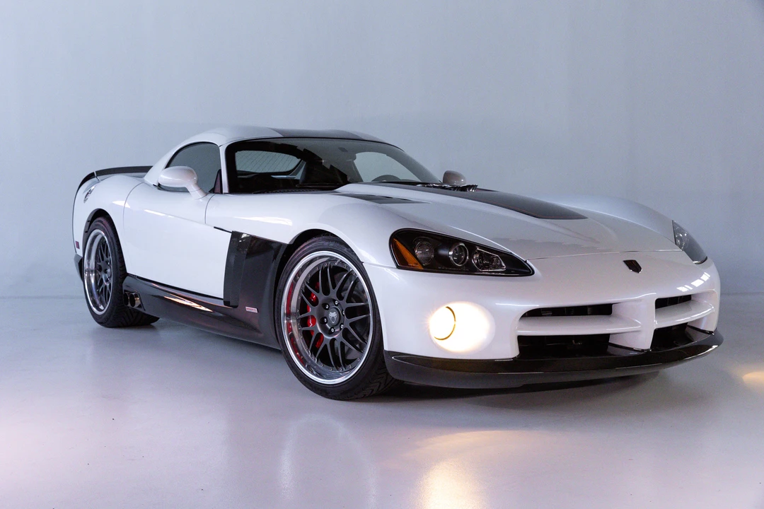 2006 Dodge Viper 3rd Gen - Image 2 of 31