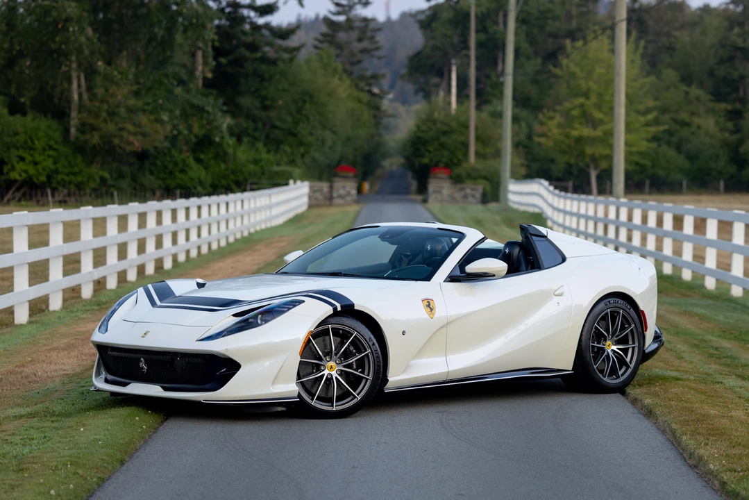 2023 Ferrari 812 GTS - Image 2 of 31