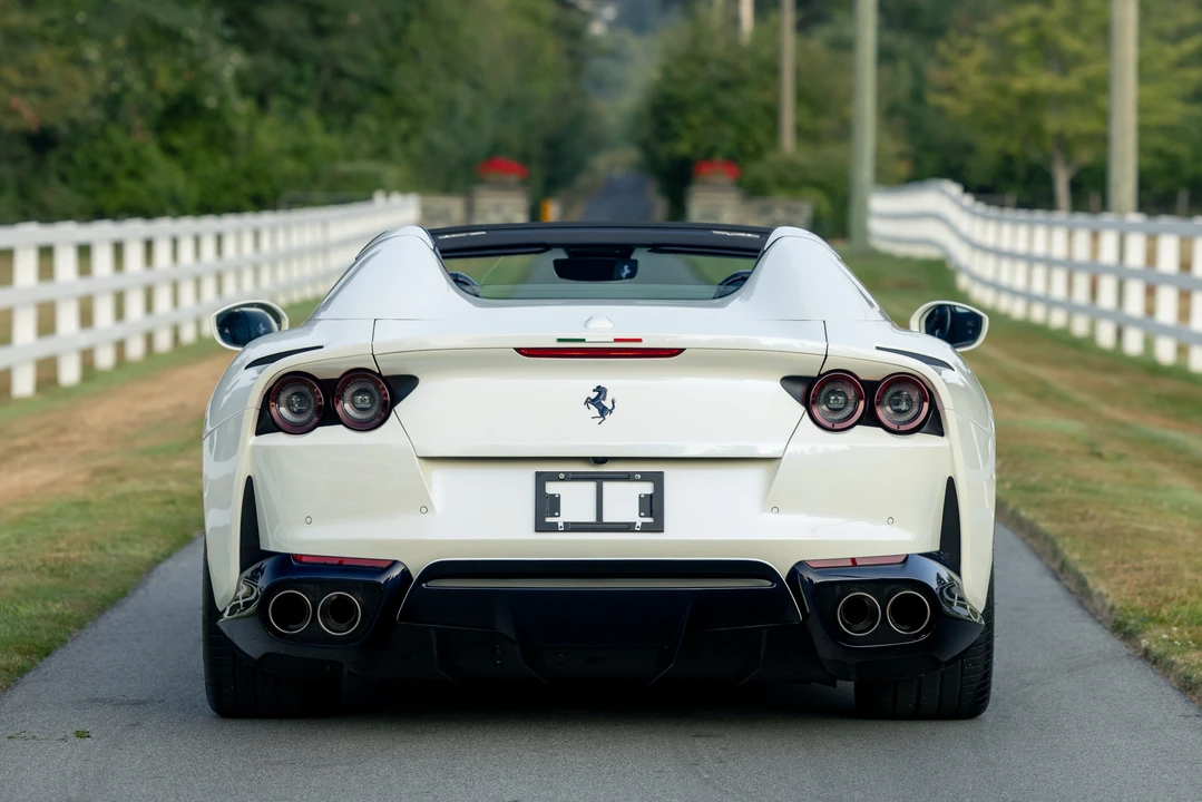 2023 Ferrari 812 GTS - Image 16 of 31