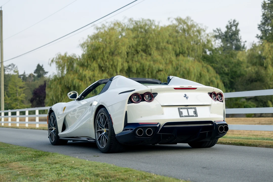 2023 Ferrari 812 GTS - Image 15 of 31