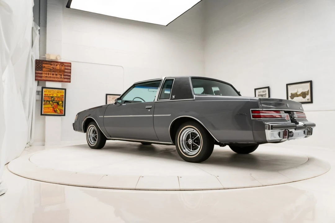 1986 Buick Regal - Image 10 of 31