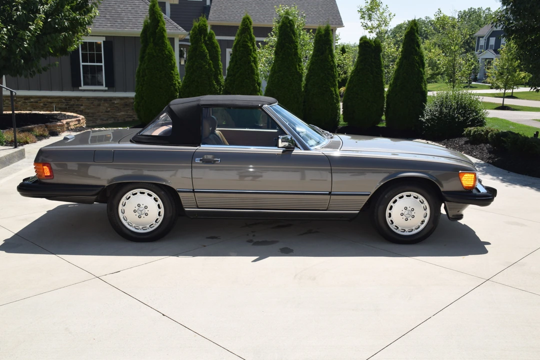 1988 Mercedes-Benz R107 SL-Class - Image 10 of 31