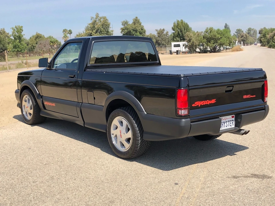 1991 GMC Syclone - Image 4 of 31