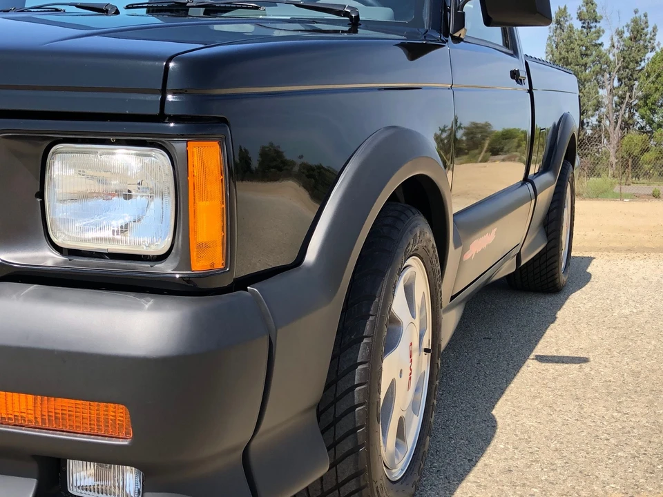 1991 GMC Syclone - Image 16 of 31