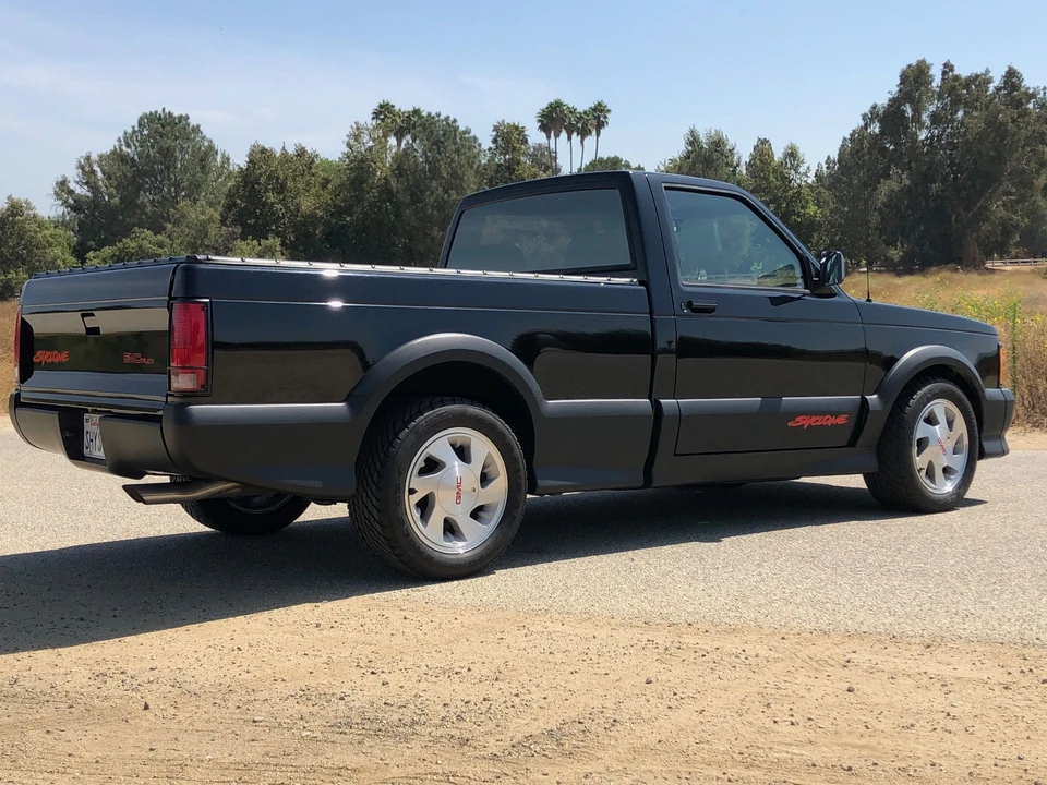 1991 GMC Syclone - Image 7 of 31