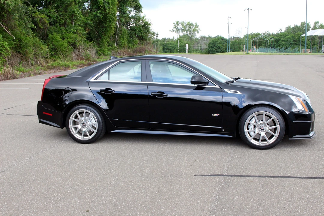 2009 Cadillac CTS-V 2nd Gen - Image 3 of 31