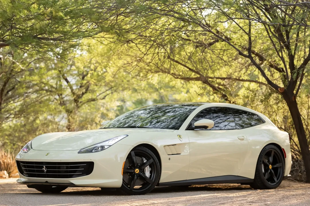 2020 Ferrari GTC4Lusso T - Image 5 of 6