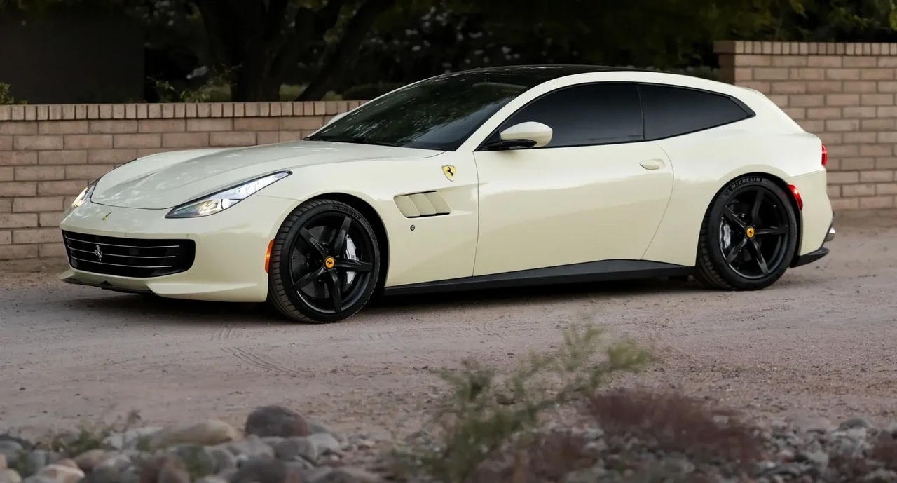2020 Ferrari GTC4Lusso T - Image 6 of 6