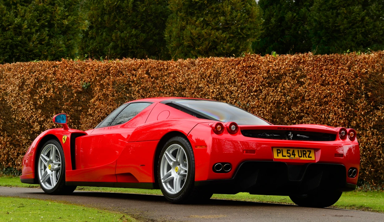2004 Ferrari Enzo - Image 19 of 24