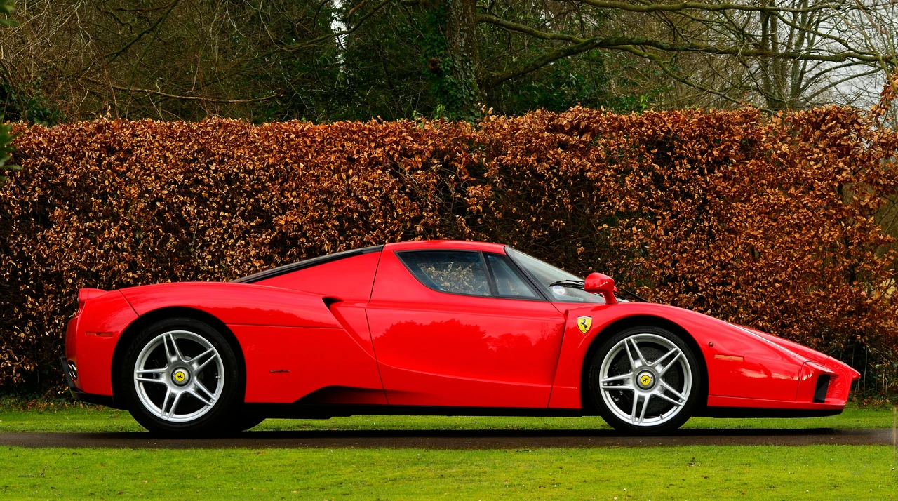 2004 Ferrari Enzo - Image 22 of 24