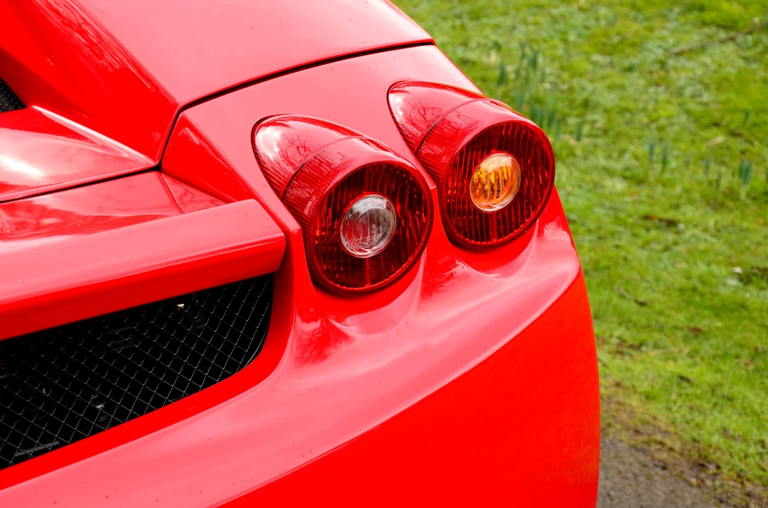 2004 Ferrari Enzo - Image 10 of 24