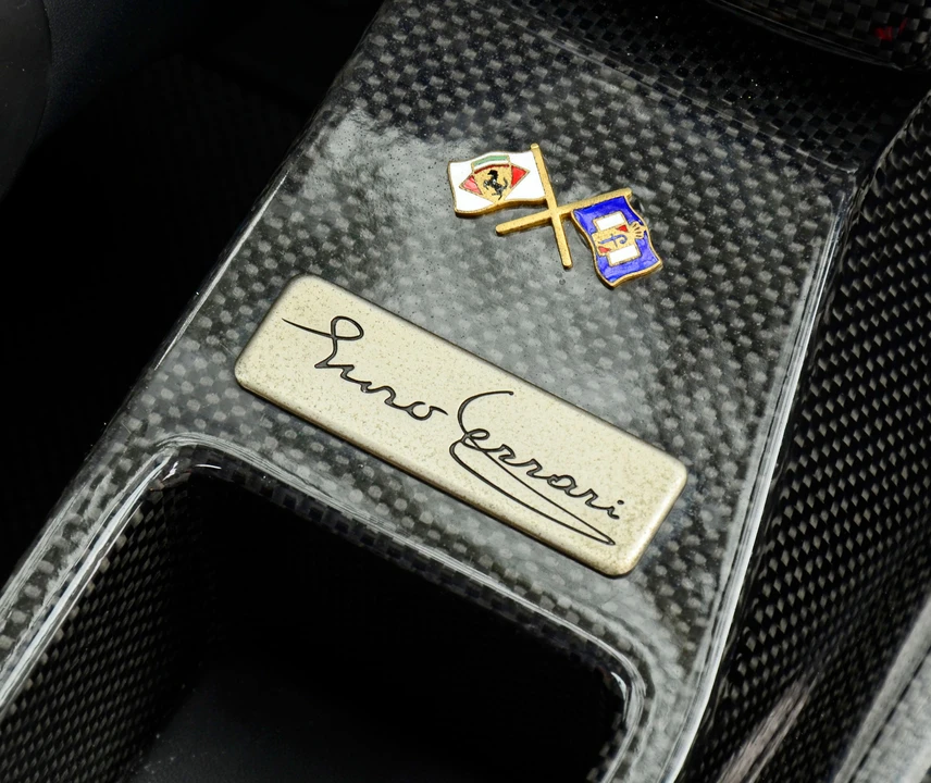 2004 Ferrari Enzo - Image 14 of 24