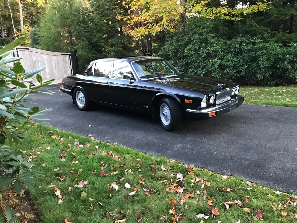 1990 Jaguar XJ Series 3 - Image 24 of 31