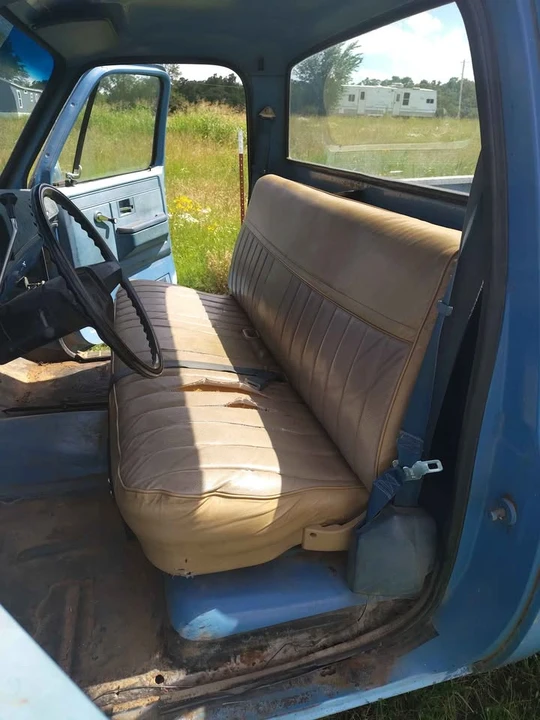 Chevrolet C/K 3rd Gen - Image 4 of 6