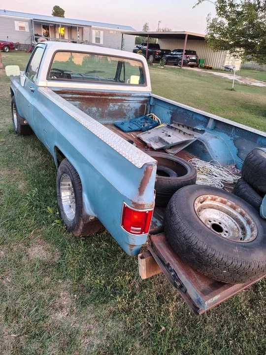 Chevrolet C/K 3rd Gen - Image 2 of 6