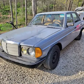 1981 Mercedes-Benz 240D